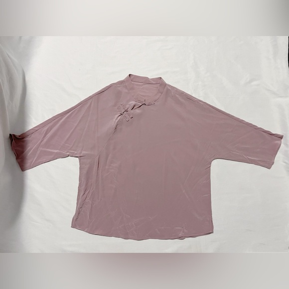 3/4 Sleeve 100% Silk Blouse - Picture 2 of 10